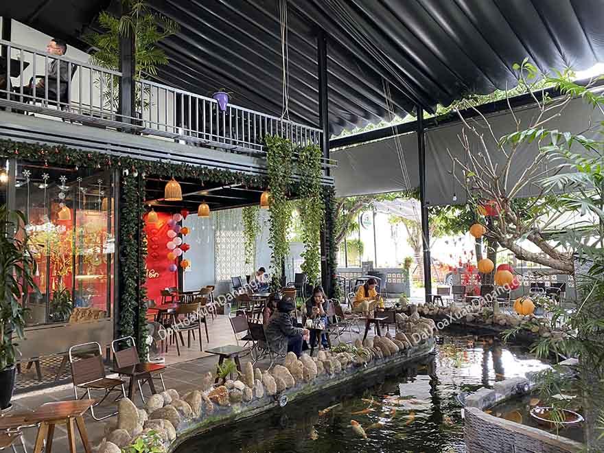 Gian hàng trái cây tươi ngon tại Chợ Hòa An đường 29 Tháng 3 Cẩm Lệ Đà Nẵng