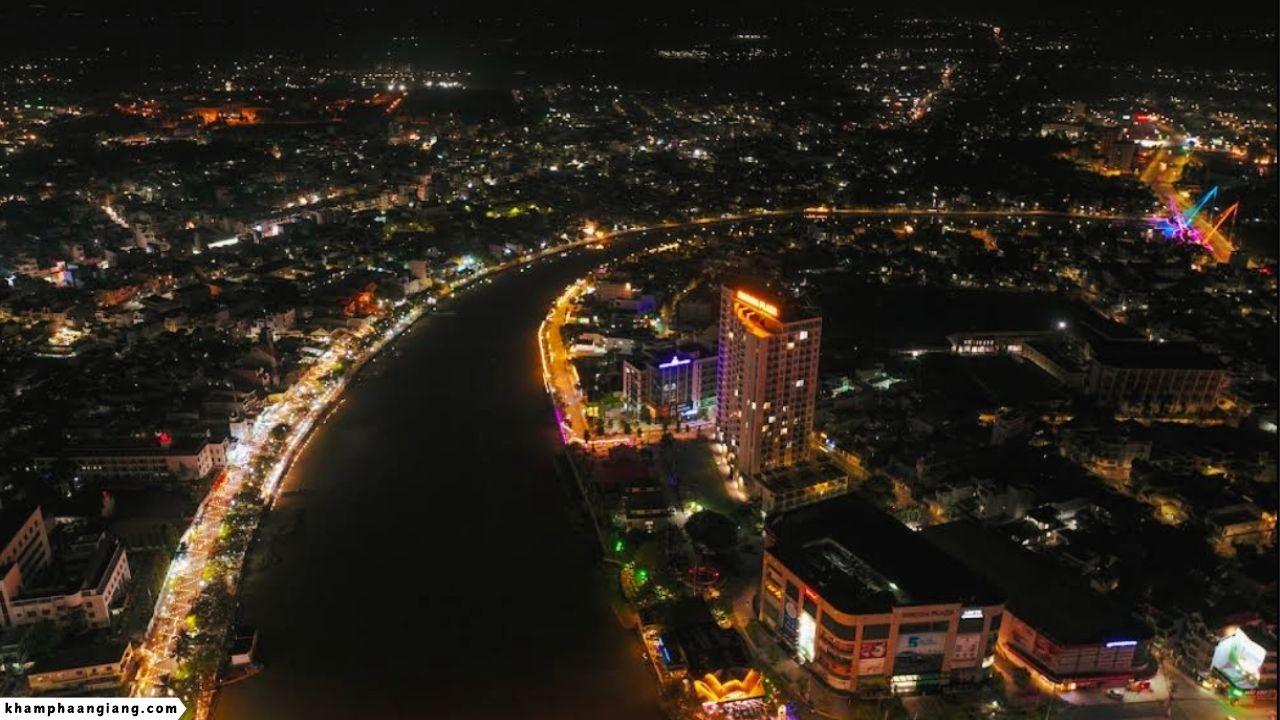 Không gian xanh mát và yên bình tại Công Viên Mỹ Thới Long Xuyên An Giang lý tưởng cho thư giãn