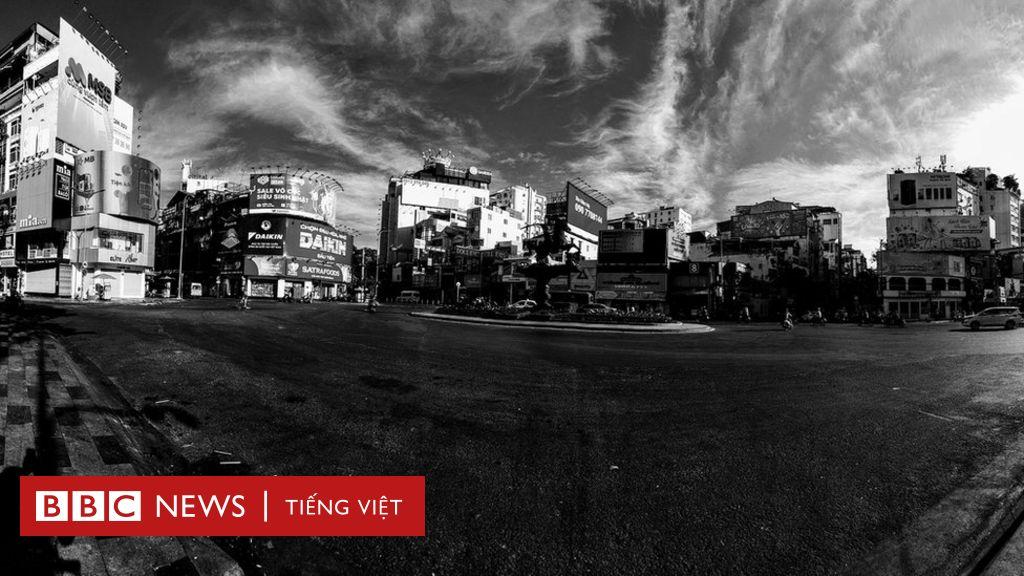 Hình ảnh minh họa một xe taxi của hãng Lan Anh đỗ tại khu dân cư Lai Xá Hoài Đức