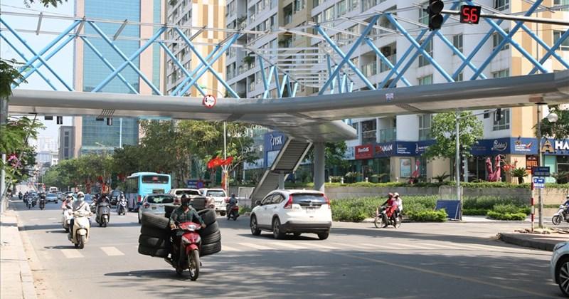 Hình ảnh giao thông trên Phố Nguyễn Thị Thập Thanh Xuân Hà Nội vào giờ cao điểm