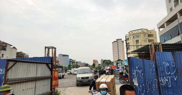Cảnh giao thông đông đúc trên Phố Nghiêm Xuân Yêm, Hà Nội vào giờ cao điểm