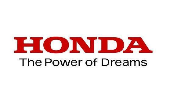 Hình ảnh khu vực trưng bày phụ tùng và phụ kiện chính hãng Honda tại đại lý