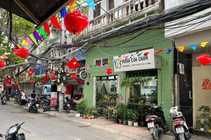 Biển chỉ dẫn hoặc lối vào ngõ 612 Đê La Thành từ đường lớn Đê La Thành Hà Nội