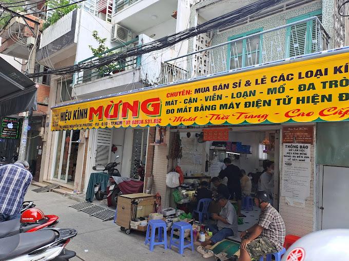 Không gian bên trong cửa hàng Mắt kính Mừng 529/21 Nguyễn Tri Phương