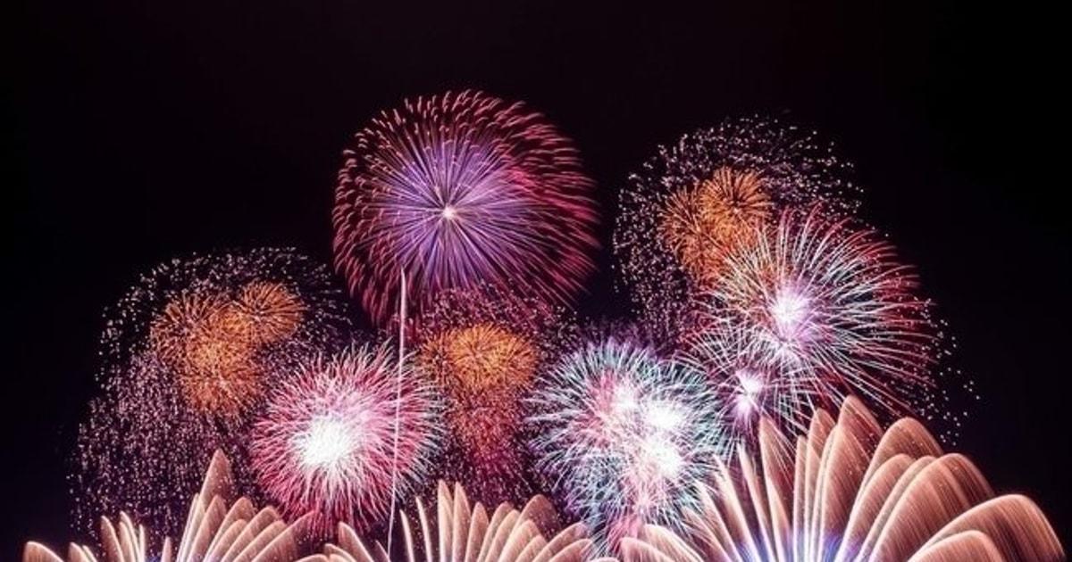 Cổng vào một khu công nghiệp gần Ngã ba Mỹ Xuân, thị xã Phú Mỹ, Bà Rịa – Vũng Tàu, minh họa hoạt động công nghiệp sôi động