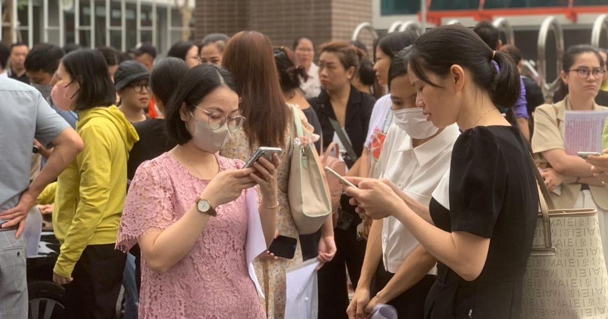 Hình ảnh mặt tiền Trường Tiểu Học Lý Nam Đế Miêu Nha với biển tên trường và địa chỉ rõ ràng tại Từ Liêm, Hà Nội