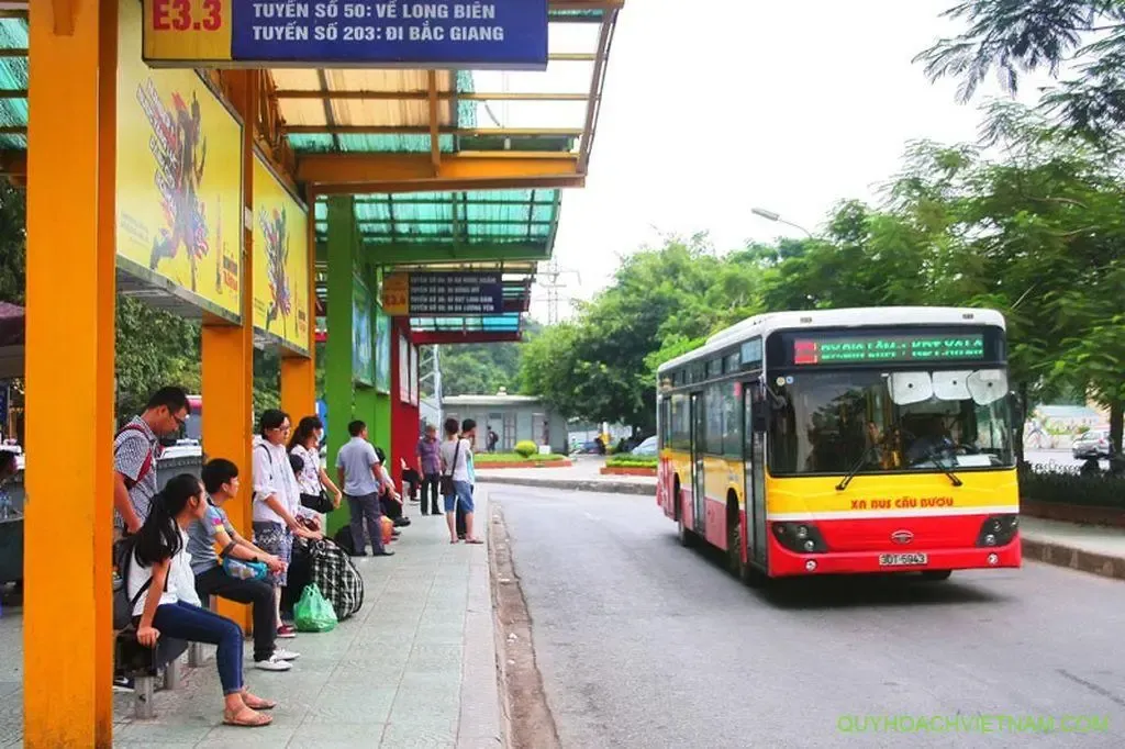 Hình ảnh minh họa các tuyến xe bus hoạt động gần Bến xe Dưới Cầu 785 Trương Định Giáp Bát Hoàng Mai Hà Nội