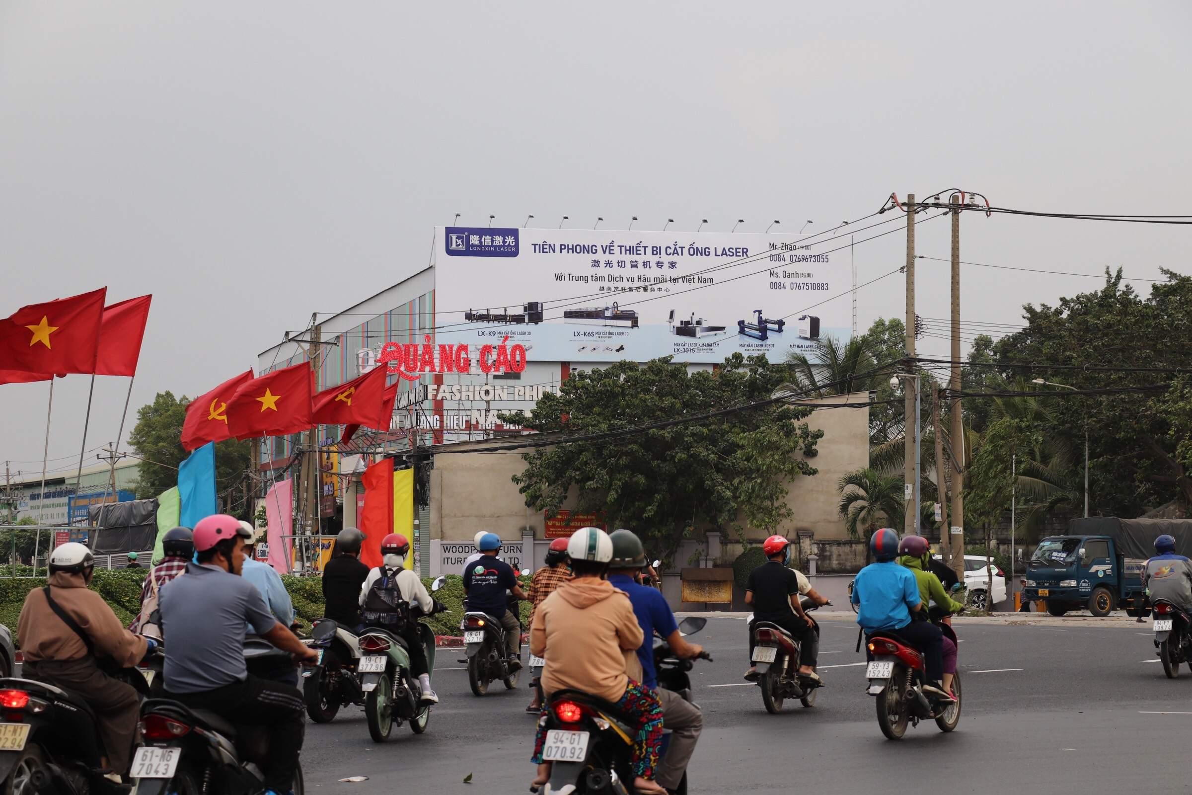 Toàn cảnh Vòng xoay Kim Hằng sầm uất tại Thị xã Tân Uyên, Bình Dương